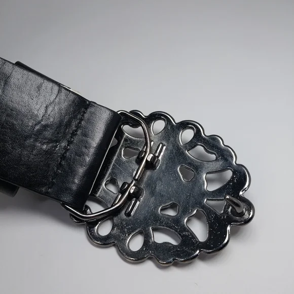 White House Black Market Black Leather Roses Filigree Style Belt Buckle Sz M - Picture 3 of 10